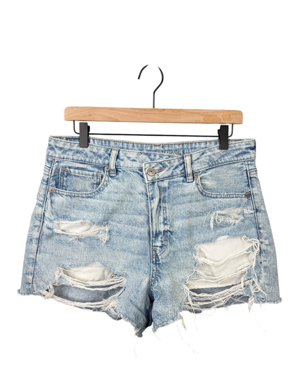 American Eagle Mom Short 10 Strigid Faded Light Wash Distressed Denim Casual Y2K - Picture 1 of 6